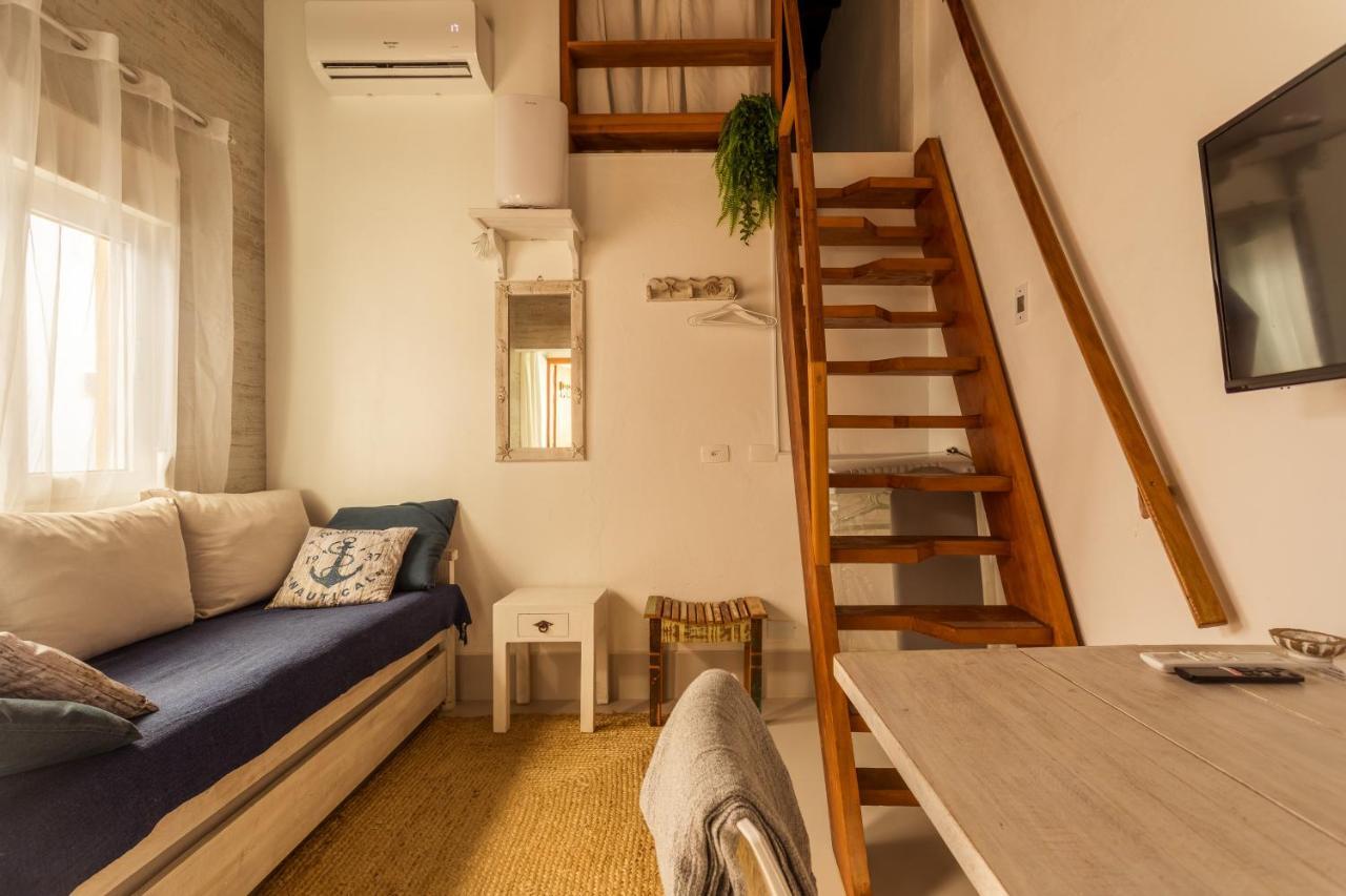 Casa D'Aroeira Residencial Boutique - Centro De Juquei - 2 Quadras Do Mar - Servico De Praia - Roupa De Cama 600 Fios Algodao Egipcio - Toalhas Banho E Praia - Tudo Novo - Estacionamento Interno - Cozinha - Consulte Unidades Com Ofuro Hidro E Cromote Exterior photo