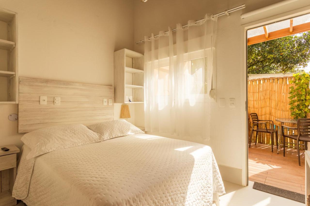 Casa D'Aroeira Residencial Boutique - Centro De Juquei - 2 Quadras Do Mar - Servico De Praia - Roupa De Cama 600 Fios Algodao Egipcio - Toalhas Banho E Praia - Tudo Novo - Estacionamento Interno - Cozinha - Consulte Unidades Com Ofuro Hidro E Cromote Exterior photo