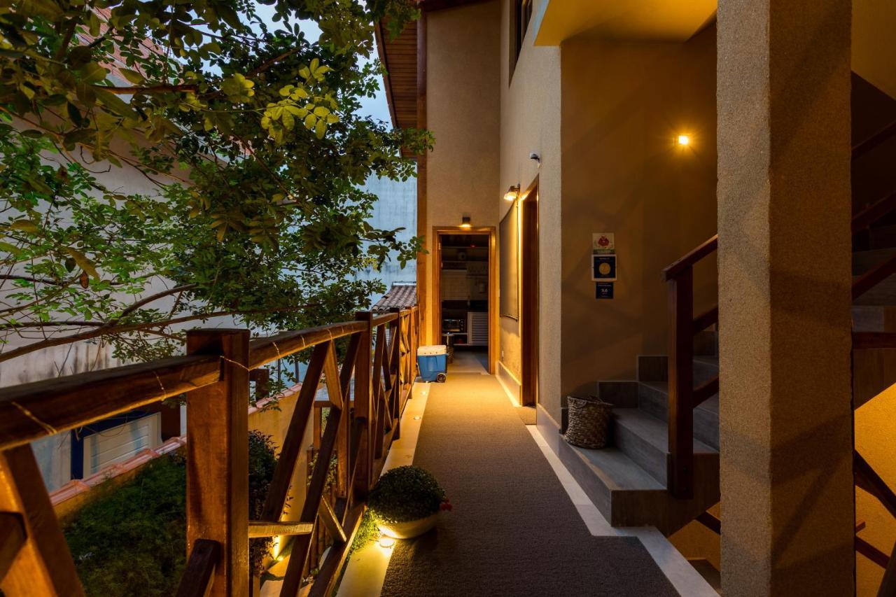 Casa D'Aroeira Residencial Boutique - Centro De Juquei - 2 Quadras Do Mar - Servico De Praia - Roupa De Cama 600 Fios Algodao Egipcio - Toalhas Banho E Praia - Tudo Novo - Estacionamento Interno - Cozinha - Consulte Unidades Com Ofuro Hidro E Cromote Exterior photo