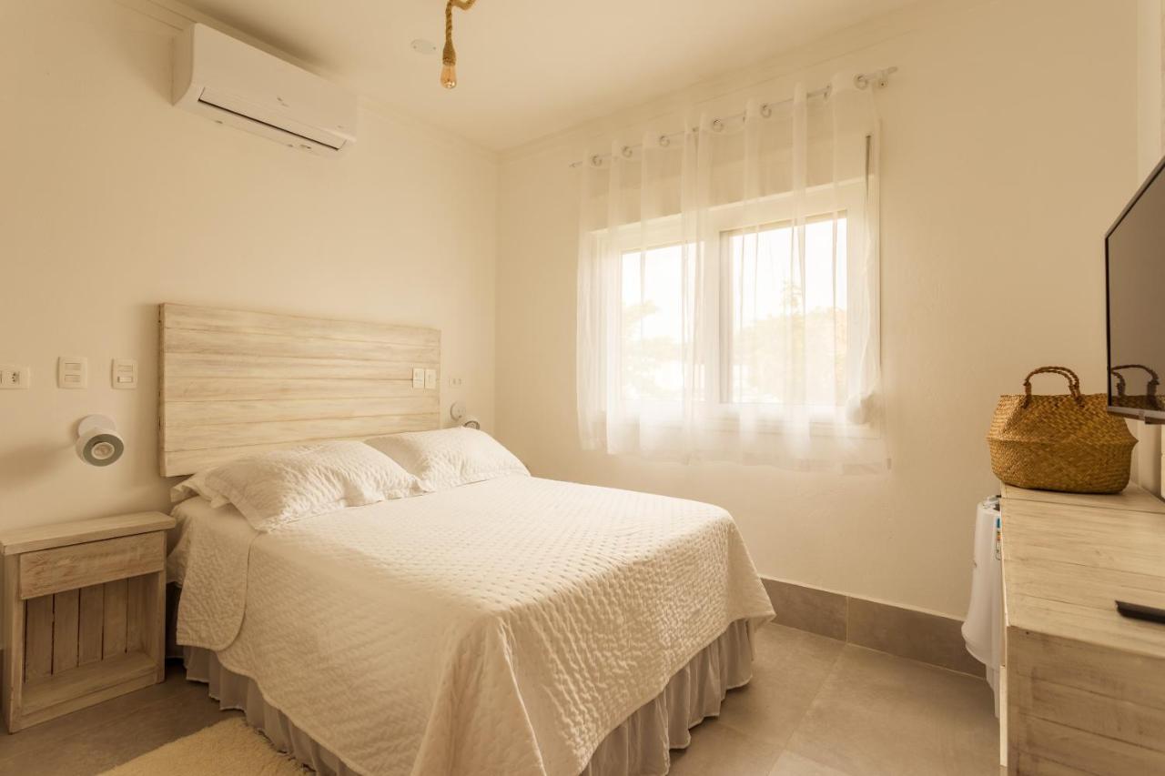 Casa D'Aroeira Residencial Boutique - Centro De Juquei - 2 Quadras Do Mar - Servico De Praia - Roupa De Cama 600 Fios Algodao Egipcio - Toalhas Banho E Praia - Tudo Novo - Estacionamento Interno - Cozinha - Consulte Unidades Com Ofuro Hidro E Cromote Exterior photo
