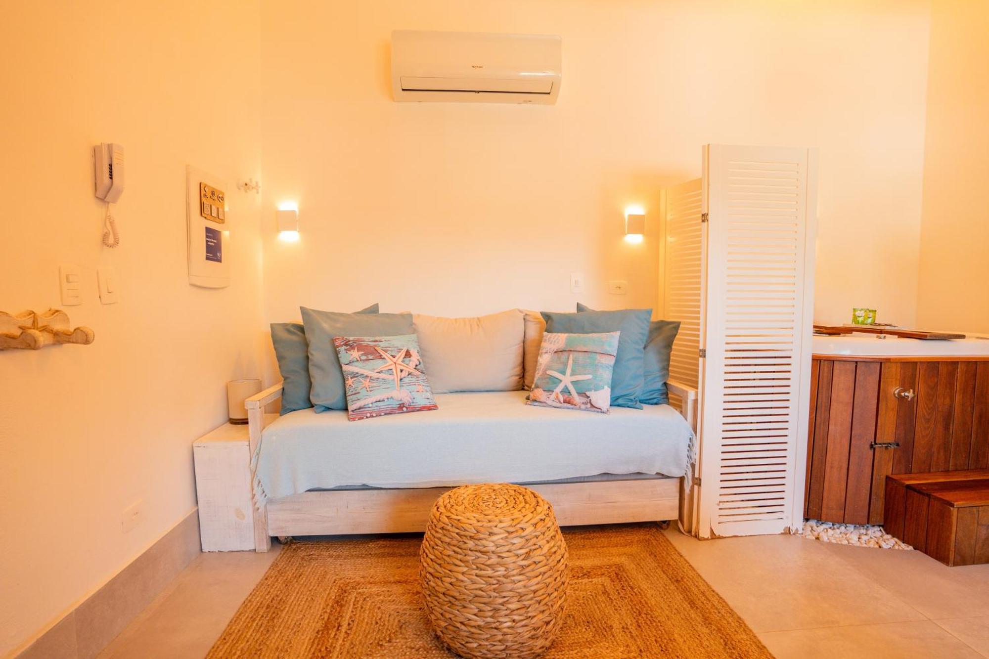 Casa D'Aroeira Residencial Boutique - Centro De Juquei - 2 Quadras Do Mar - Servico De Praia - Roupa De Cama 600 Fios Algodao Egipcio - Toalhas Banho E Praia - Tudo Novo - Estacionamento Interno - Cozinha - Consulte Unidades Com Ofuro Hidro E Cromote Exterior photo